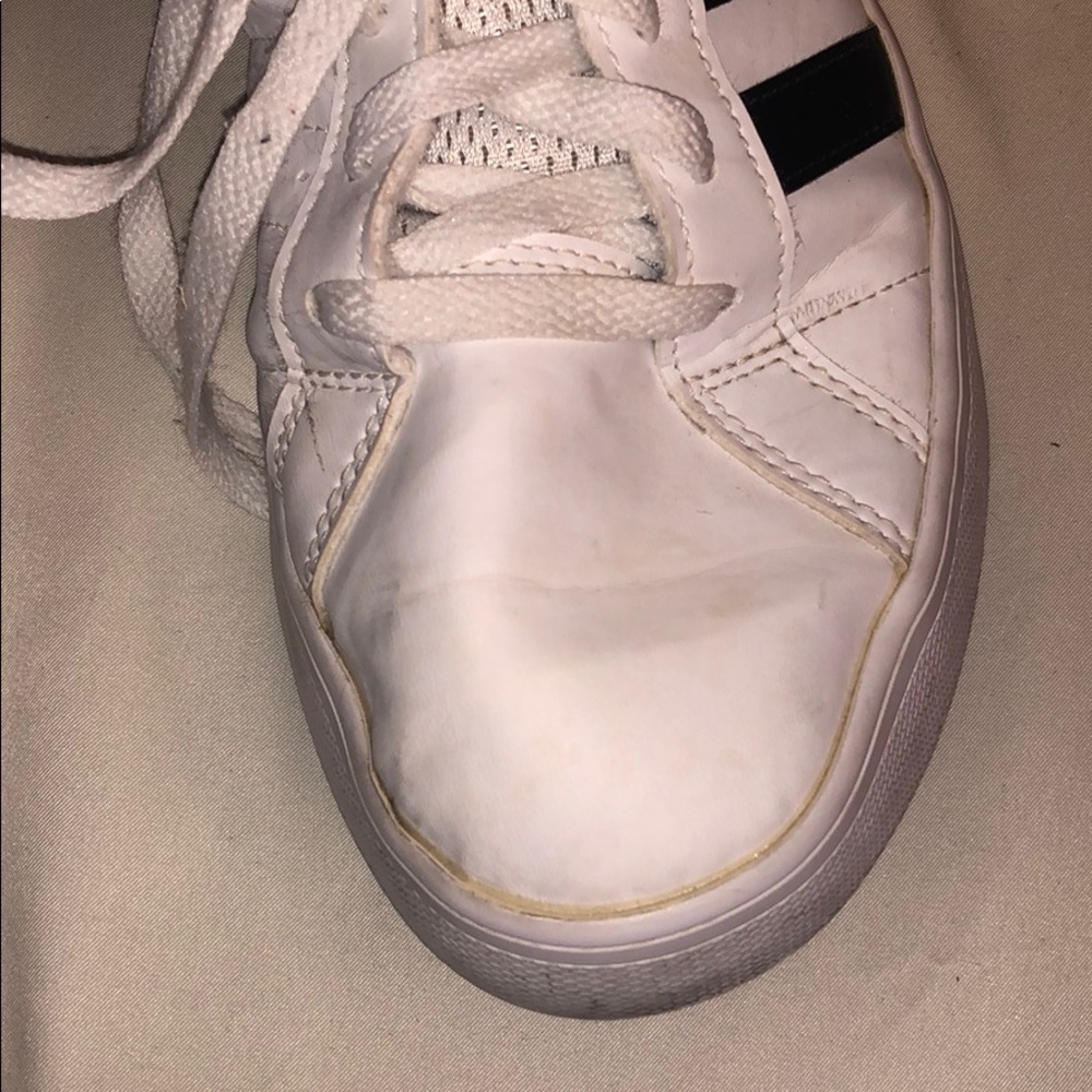 Adidas - Picture 3 of 3